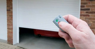 Купить автоматику для рулонных ворот Майкоп, цена от 2766 руб.